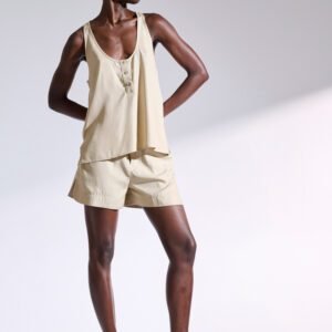 Αμάνικο μπέζ τοπ με κουμπάκια BELVA