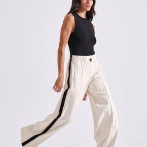 Ιβουάρ eco leather φόρμα με τρέσα BLAIR