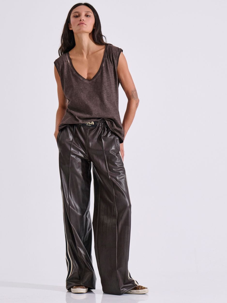 Καφέ eco leather φόρμα με τρέσα BLAIR