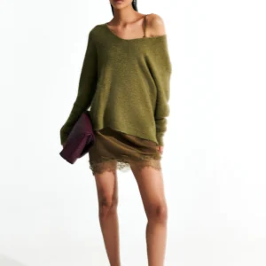OLIVE GREEN SWEATER