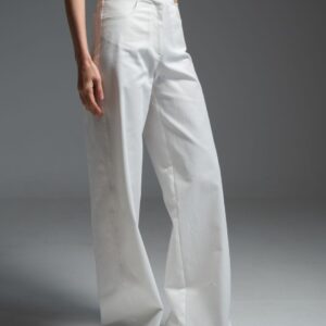 Off-white παντελόνι σε άνετη γραμμή με ανοίγματα στην τσέπη HAZEL