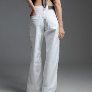 Παντελόνι λευκό τζιν σε άνετη γραμμή με πλαϊνά ανοίγματα και τρουκς TRUDY