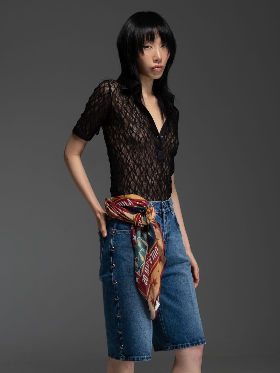 Μπλε τζιν βερμούδα με πλαϊνά τρουκς JAYCE