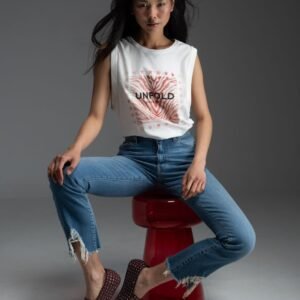 Λευκό αμάνικο t-shirt με τύπωμα & κρύσταλλα LONA