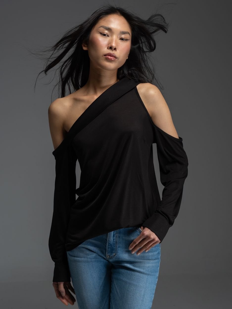 Μαύρο μακρυμάνικο τοπ με έναν ώμο JAYLA