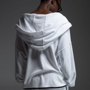 Λευκό πετσετέ hoodie με μαύρες λεπτομέρειες CELINA