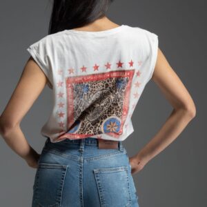 Λευκό αμάνικο t-shirt με χειροποίητο τύπωμα στην πλάτη MICA