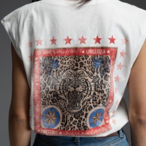 Λευκό αμάνικο t-shirt με χειροποίητο τύπωμα στην πλάτη MICA