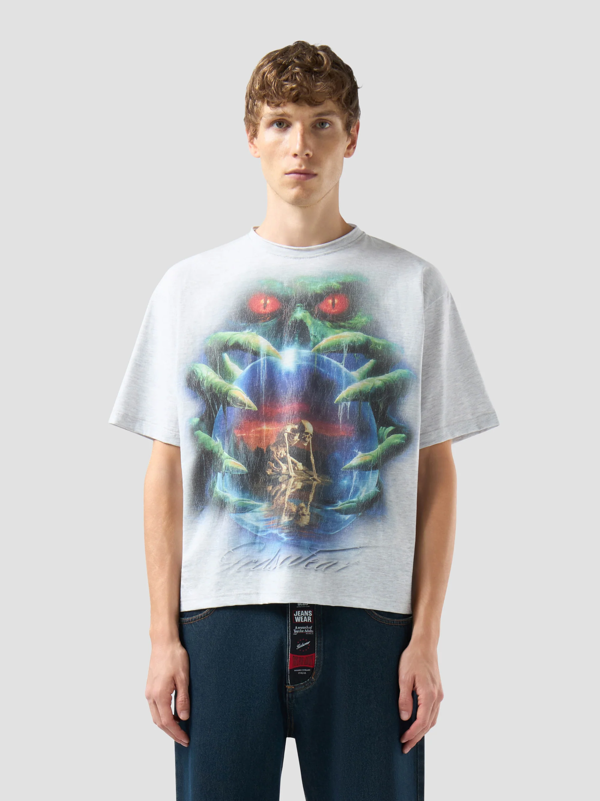 OVERSIZED CROP T-SHIRT WITH GOTHIC GRAPHIC