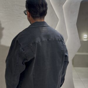 Ανδρικό Oversized Denim Jacket σε Μαύρο Χρώμα με Logo στην Πλάτη